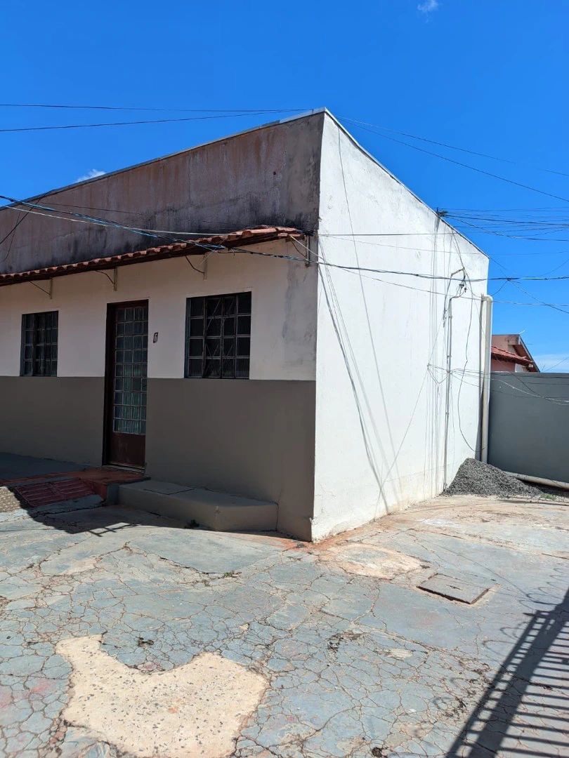 Uma das unidades